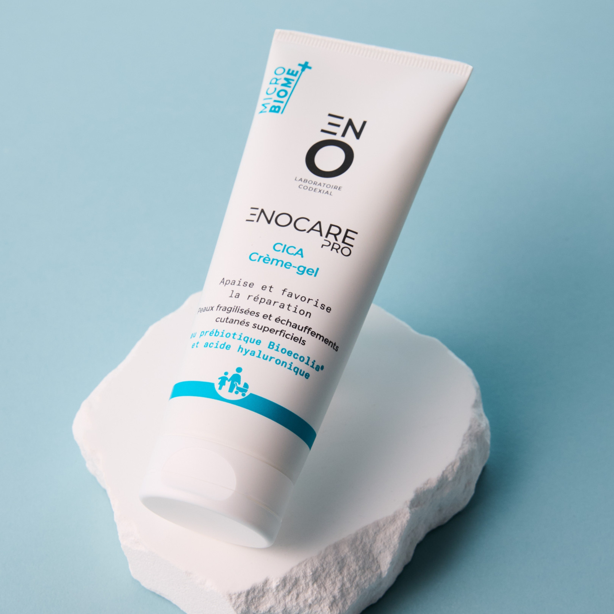 CICA Crème-Gel ENOCARE PRO sur un socle minéral