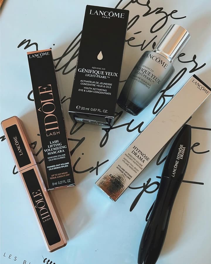 Mascaras Lash Idôle et Hypnôse Drama et soin Advanced Génifique Yeux de Lancôme disposés à plat