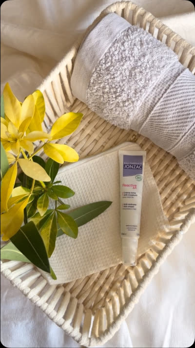 Publication Instagram d'un ambassadeur Léa Nature : soin anti-rougeurs, Eau Thermale Jonzac
