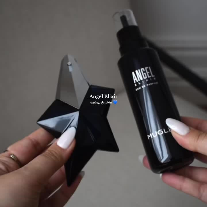 Flacon Angel Elixir et sa recharge photographiés par une ambassadrice