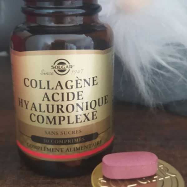 Flacon Solgar Collagène Acide Hyaluronique Complexe photographié par un ambassadeur pour illustrer son avis