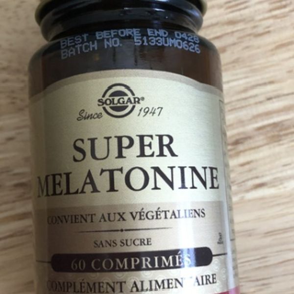 Flacon Solgar Super Mélatonine photographié par un ambassadeur pour illustrer son avis