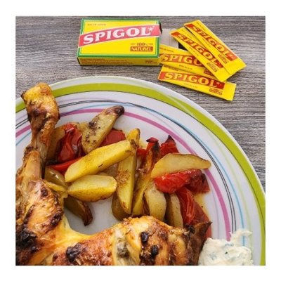 Cuisse de poulet rôtie et légumes au Spigol, doses posées à côté, photographiées par une ambassadrice